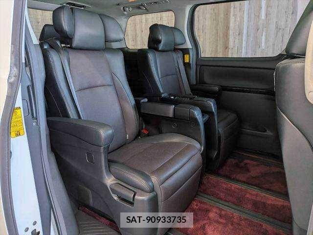 Toyota VELLFIRE 2013-12 8210751-9