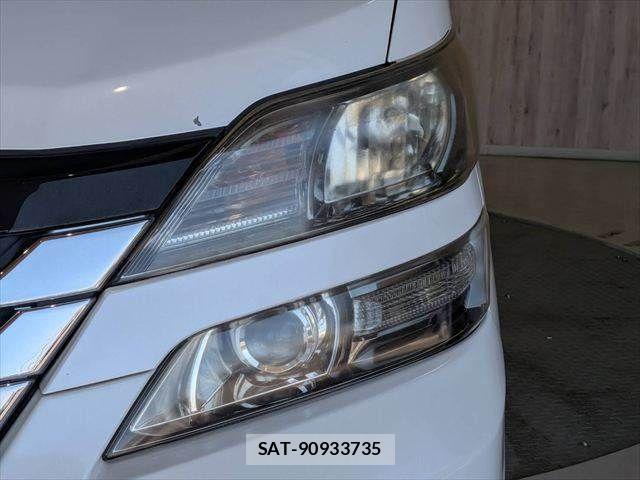 Toyota VELLFIRE 2013-12 8210751-23