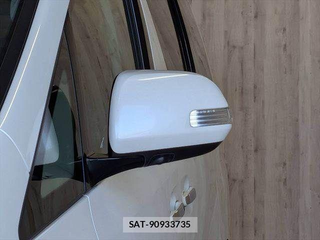 Toyota VELLFIRE 2013-12 8210751-27