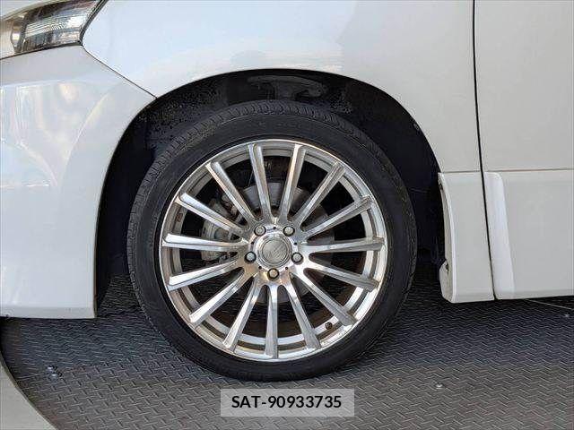 Toyota VELLFIRE 2013-12 8210751-29