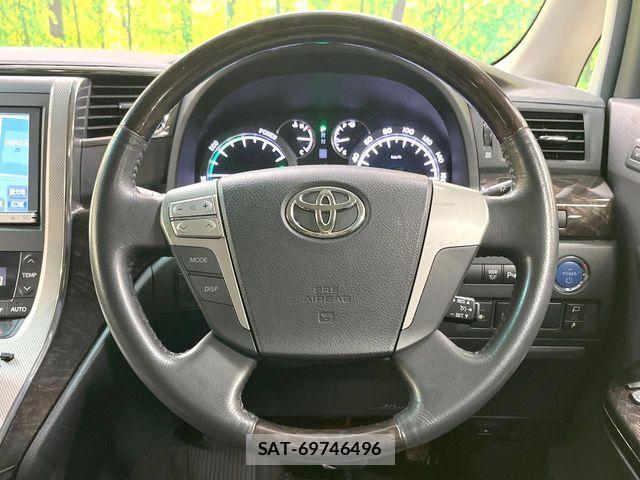 Toyota VELLFIRE 2014-04 8210752-11
