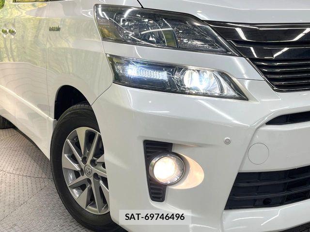 Toyota VELLFIRE 2014-04 8210752-12