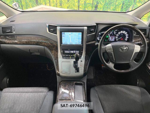 Toyota VELLFIRE 2014-04 8210752-1