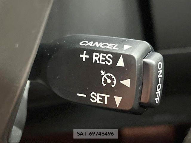 Toyota VELLFIRE 2014-04 8210752-6