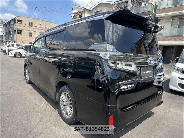 Toyota VELLFIRE 2019-06 8210749-9
