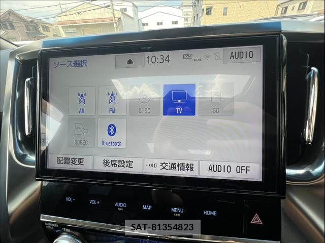 Toyota VELLFIRE 2019-06 8210749-19
