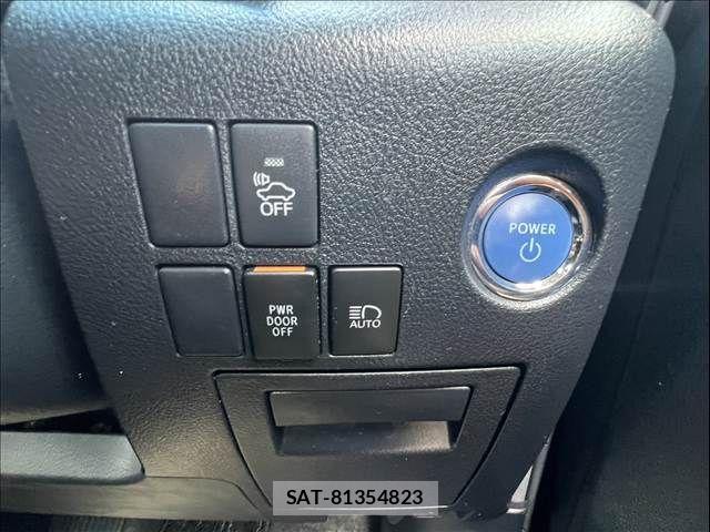 Toyota VELLFIRE 2019-06 8210749-27