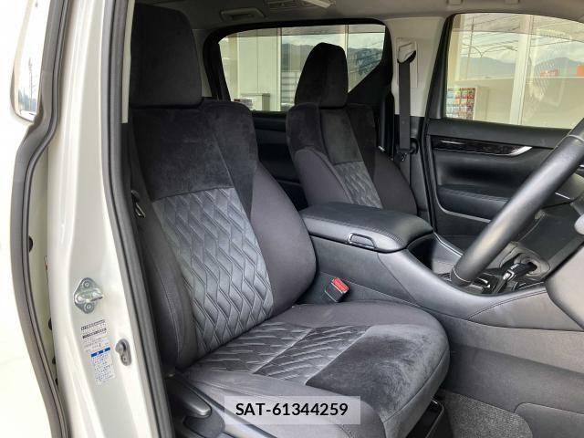 Toyota VELLFIRE 2019-04 8232199-18
