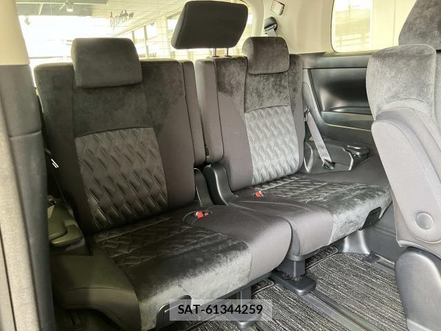Toyota VELLFIRE 2019-04 8232199-20