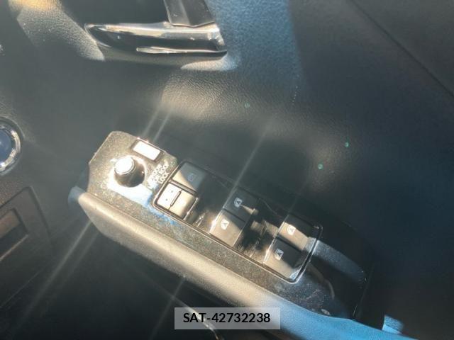 Toyota VELLFIRE 2015-02 8232200-11