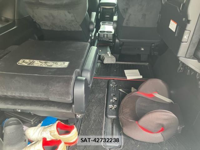 Toyota VELLFIRE 2015-02 8232200-28