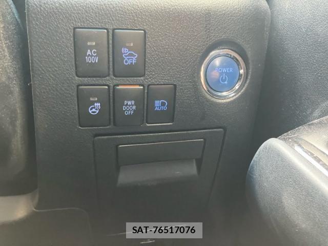 Toyota VELLFIRE 2017-04 8246992-17