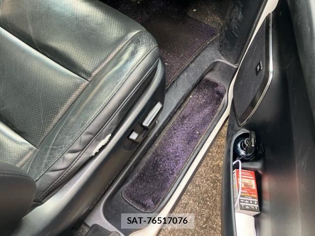 Toyota VELLFIRE 2017-04 8246992-25