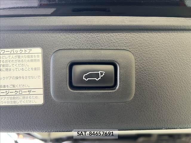 Toyota VELLFIRE 2019-04 8317748-12
