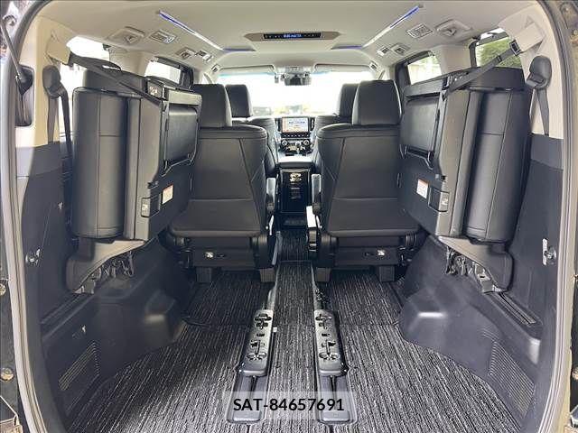 Toyota VELLFIRE 2019-04 8317748-13