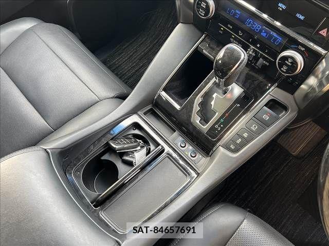 Toyota VELLFIRE 2019-04 8317748-20