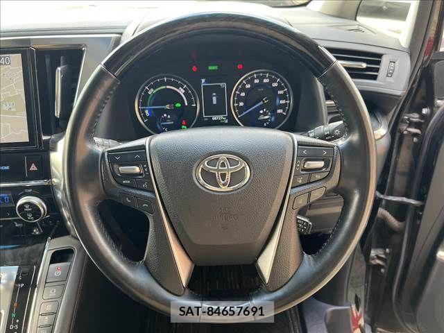 Toyota VELLFIRE 2019-04 8317748-26