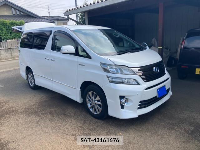 Toyota VELLFIRE 2014-04 8317751-0