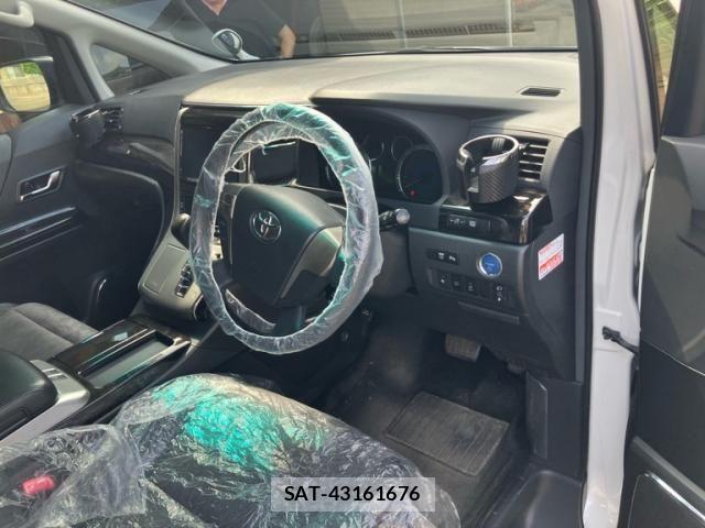 Toyota VELLFIRE 2014-04 8317751-10