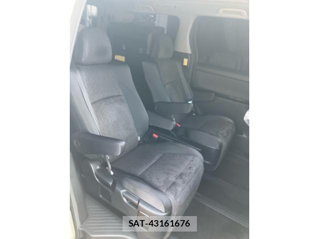 Toyota VELLFIRE 2014-04 8317751-13