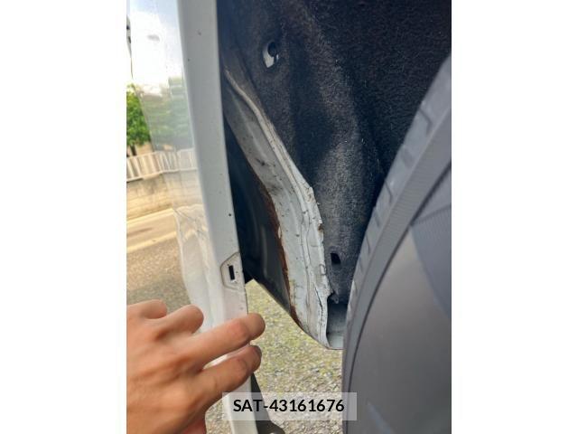Toyota VELLFIRE 2014-04 8317751-24