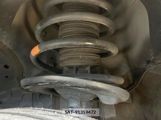 Toyota VELLFIRE 2015-06 8317747-17