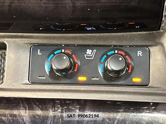 Toyota VELLFIRE 2018-07 8338272-6