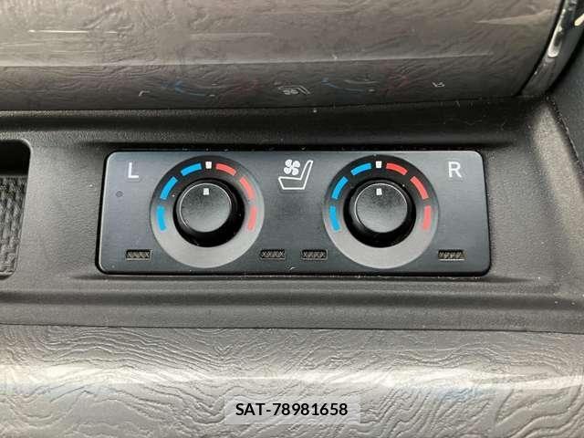 Toyota VELLFIRE 2018-05 8338271-26