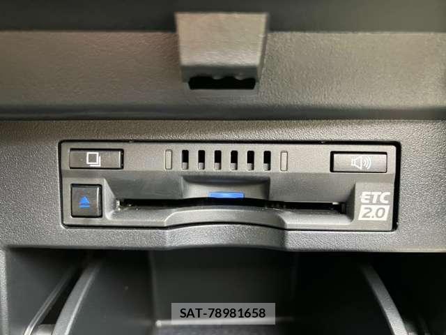 Toyota VELLFIRE 2018-05 8338271-28