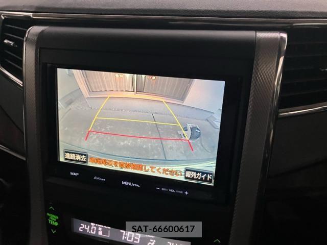 Toyota VELLFIRE 2013-10 8338277-19