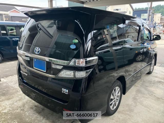 Toyota VELLFIRE 2013-10 8338277-2