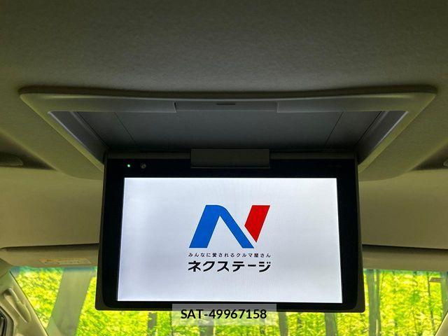 Toyota VELLFIRE 2018-02 8338274-2