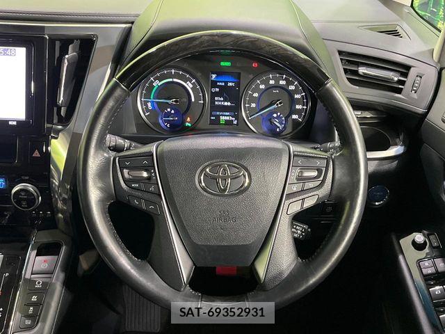 Toyota VELLFIRE 2020-04 8355809-11