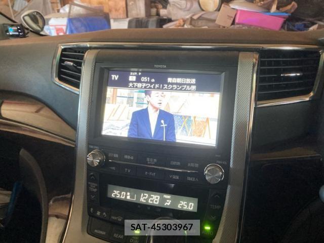 Toyota VELLFIRE 2012-02 8355812-16