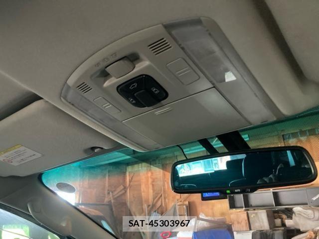 Toyota VELLFIRE 2012-02 8355812-18