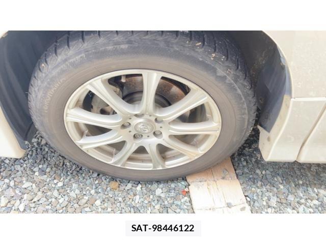 Toyota VELLFIRE 2013-02 8369494-21