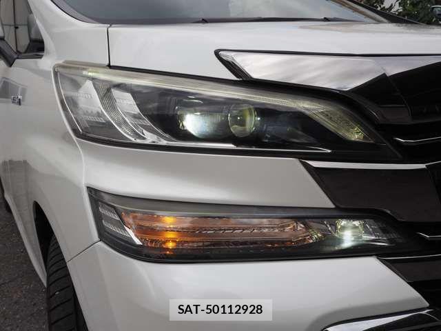 Toyota VELLFIRE 2016-08 8369491-16