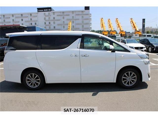 Toyota VELLFIRE 2018-03 8369489-10