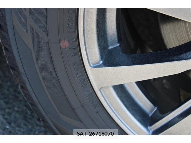 Toyota VELLFIRE 2018-03 8369489-21