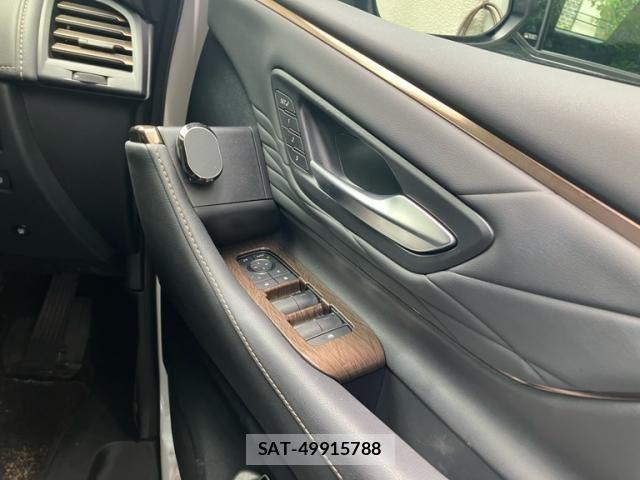 Toyota VELLFIRE 2024-11 8369485-15
