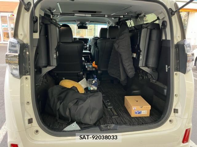 Toyota VELLFIRE 2018-01 8369493-12