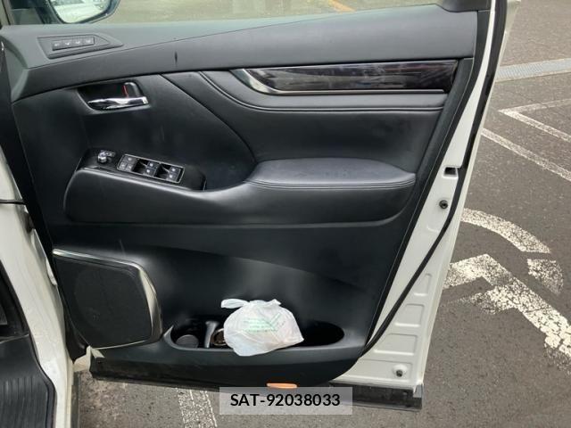 Toyota VELLFIRE 2018-01 8369493-17