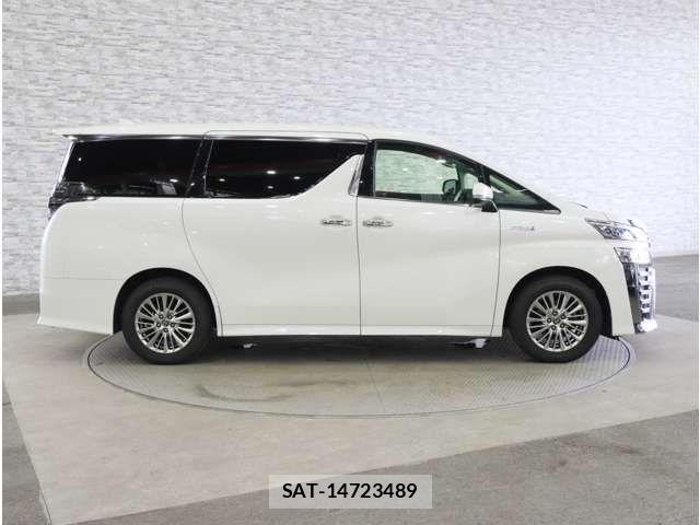 Toyota VELLFIRE 2018-07 8369488-9