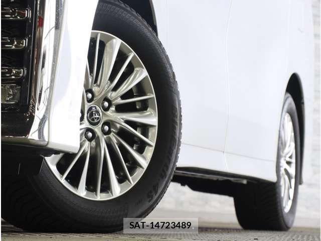 Toyota VELLFIRE 2018-07 8369488-15
