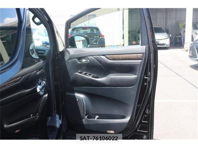 Toyota VELLFIRE 2019-05 8486203-29