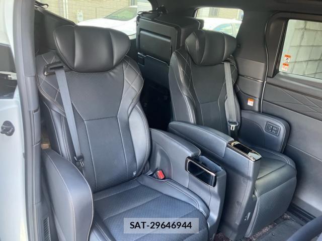 Toyota VELLFIRE 2023-11 8527883-15
