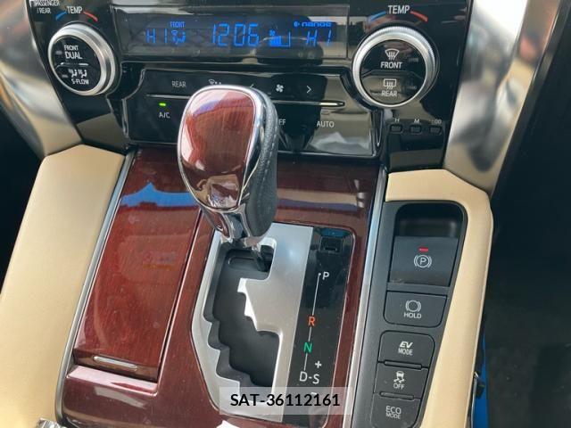 Toyota VELLFIRE 2017-01 8527894-17