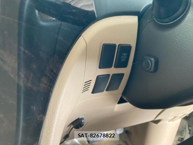 Toyota VELLFIRE 2012-01 8527895-22