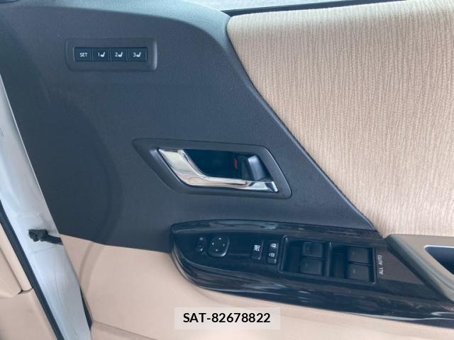 Toyota VELLFIRE 2012-01 8527895-24