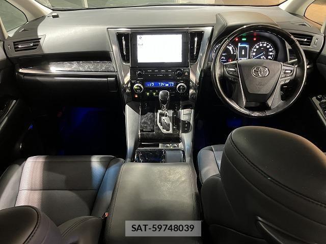 Toyota VELLFIRE 2020-02 8629438-1